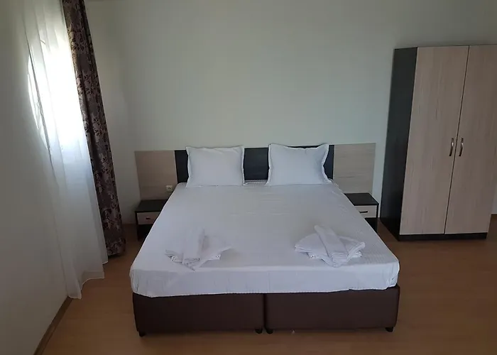 Sinemorets Cliffs Apartahotel 4*